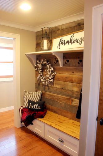 modern farmhouse mudroom