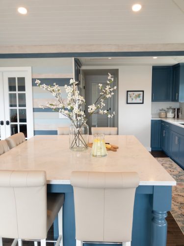 nautical cottage kitchen